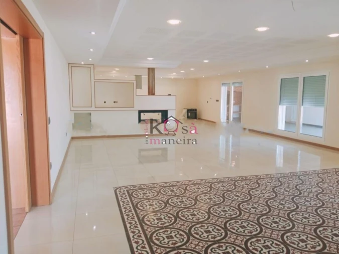 Moradia T7 para Venda em Bidoeira de Cima Foto 6