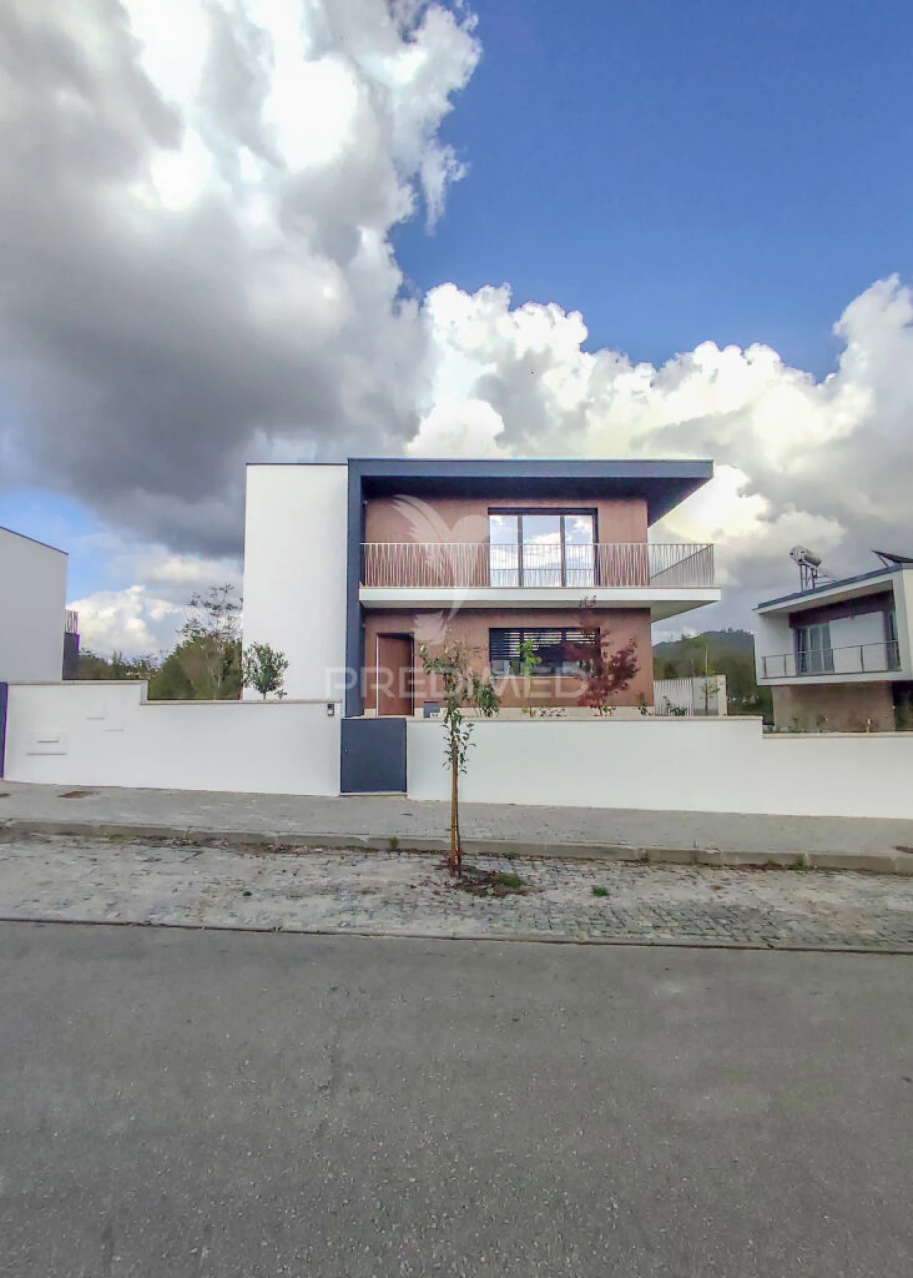 Moradia T4 para Venda em Prazins Santo Tirso e Corvite Foto 1