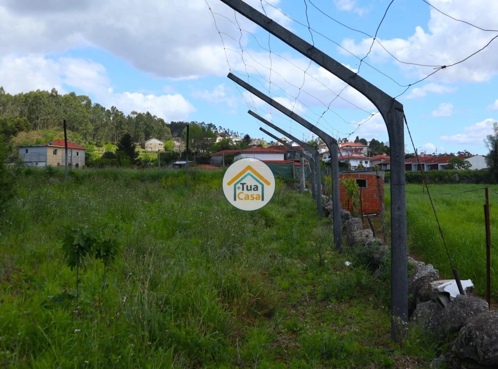Terreno para Venda em Arnoso (Santa Maria e Santa Eulália) e Sezures Foto 9