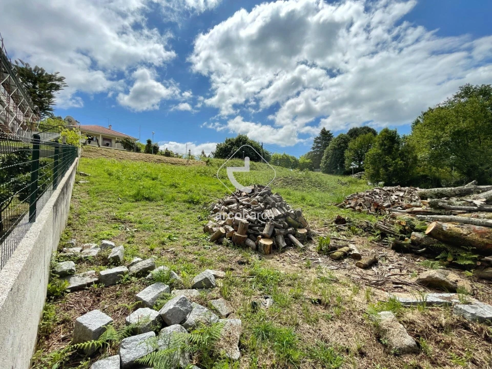 Terreno para Venda em Souto e Tabaçô Foto 1