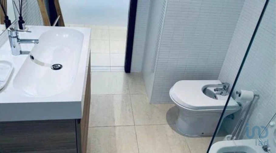 Apartamento T2 para Arrendamento em Quarteira Foto 8