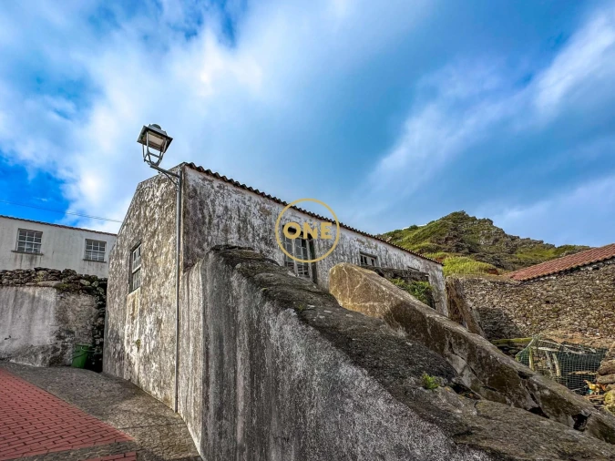 Moradia T2 para Venda em Corvo Foto 2