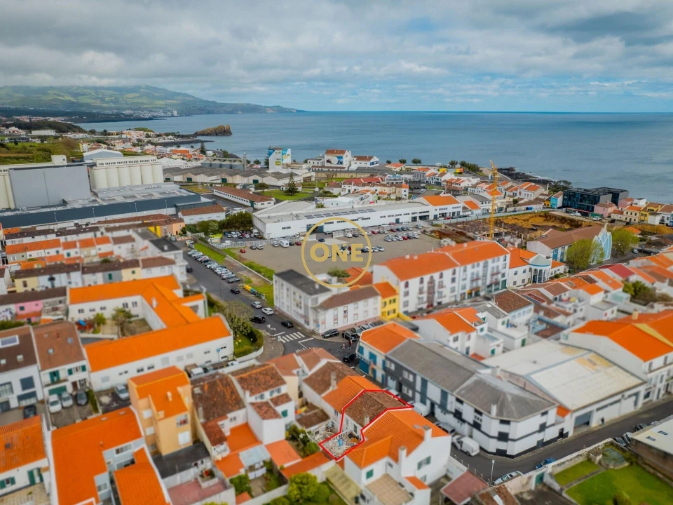 Moradia T3 para Venda em Ponta Delgada (São Pedro) Foto 15