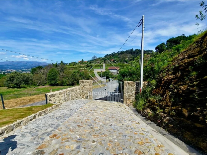 Quinta T2 para Venda em Crasto, Ruivos e Grovelas