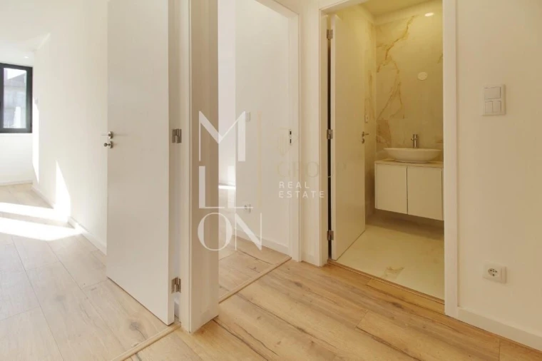 Apartamento T2 para Venda em Cedofeita, Santo Ildefonso, Sé, Miragaia, São Nicolau e Vitória Foto 9