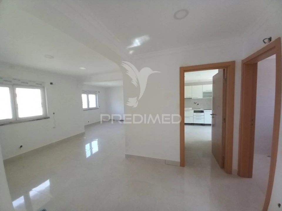 Moradia T3 para Venda em Amora Foto 1