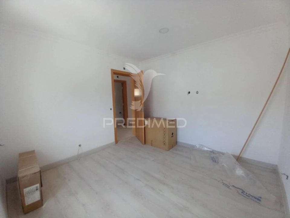 Moradia T3 para Venda em Amora Foto 17