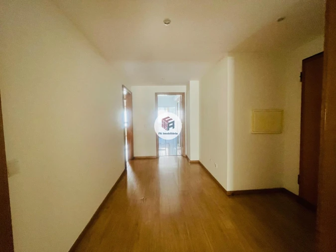 Apartamento T2 para Arrendamento em São Mamede de Infesta e Senhora da Hora Foto 6