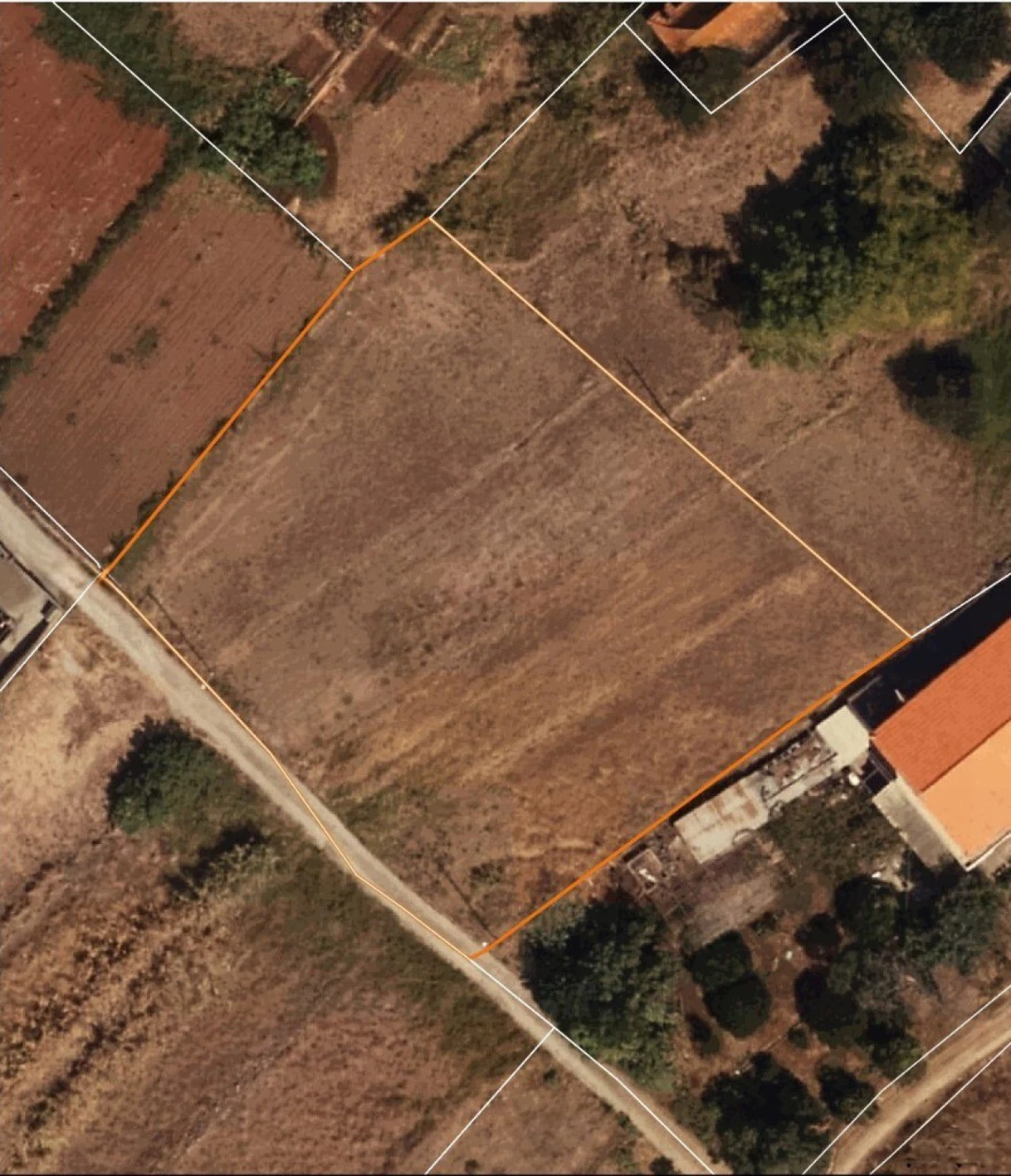 Terreno para Venda em Caniço Foto 17