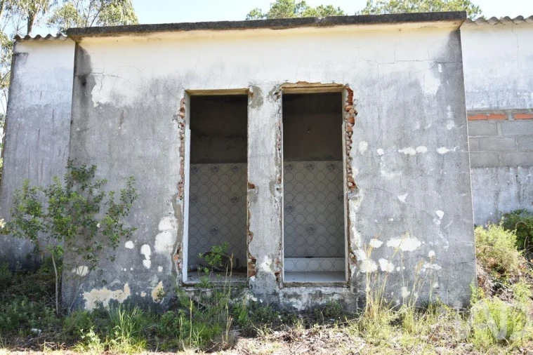 Armazém para Venda em Freixianda, Ribeira do Fárrio e Formigais Foto 22