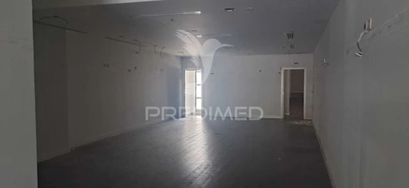 Loja para Arrendamento em Cedofeita, Santo Ildefonso, Sé, Miragaia, São Nicolau e Vitória