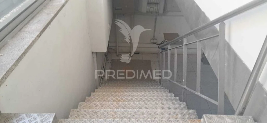 Loja para Arrendamento em Cedofeita, Santo Ildefonso, Sé, Miragaia, São Nicolau e Vitória Foto 11