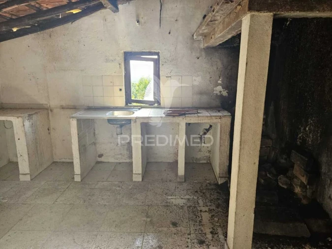 Moradia T2 para Venda em Nossa Senhora do Pranto Foto 10