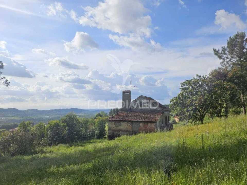 Moradia T2 para Venda em Nossa Senhora do Pranto Foto 1