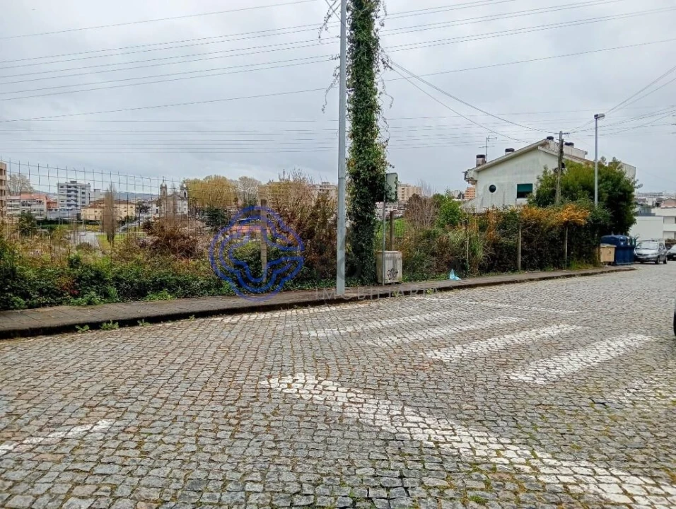 Terreno para Venda em Rio Tinto Foto 7