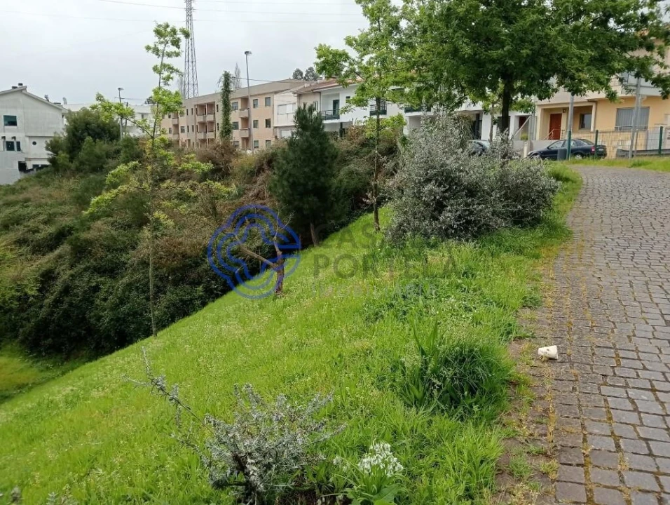 Terreno para Venda em Rio Tinto Foto 3