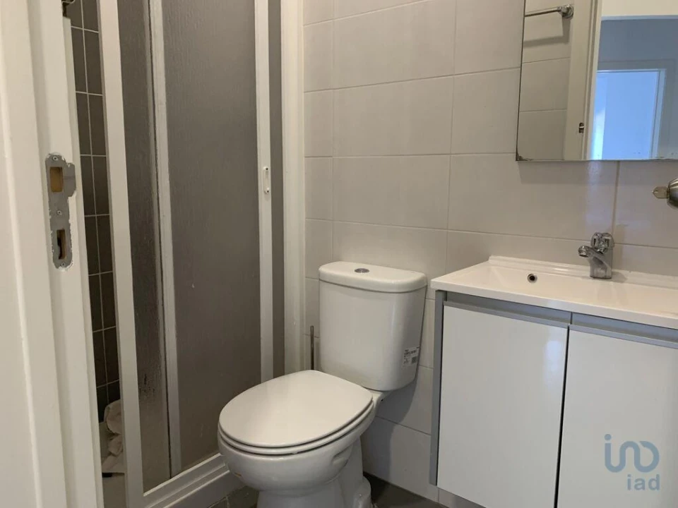Apartamento T2 para Arrendamento em Beato Foto 5
