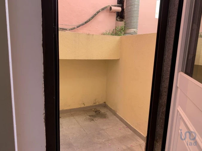 Apartamento T2 para Arrendamento em Beato Foto 10