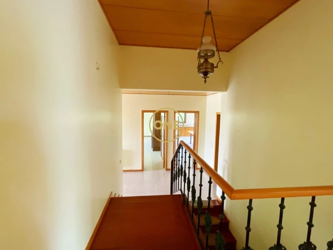 Moradia T4 para Venda em Lago Foto 26