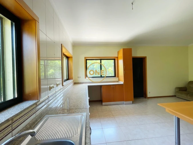 Moradia T4 para Venda em Lago Foto 30