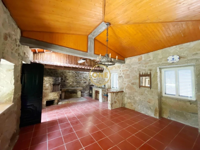 Moradia T4 para Venda em Lago Foto 38