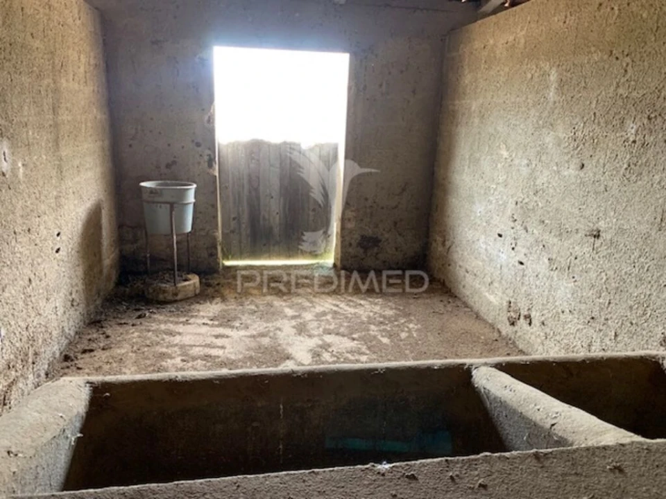 Moradia T4 para Venda em São Marcos da Serra Foto 16