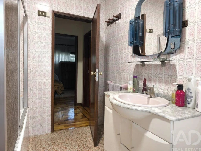 Moradia T6 para Venda em São João da Madeira Foto 15