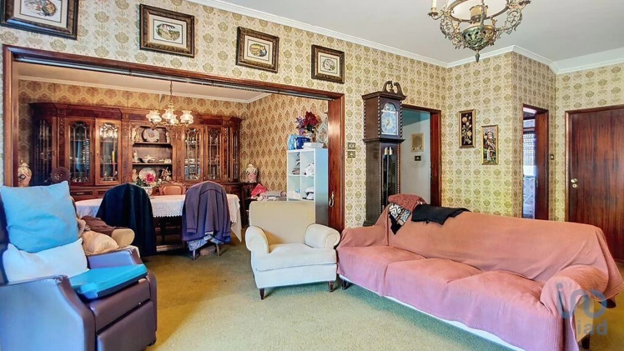 Moradia T6 para Venda em São João da Madeira Foto 10