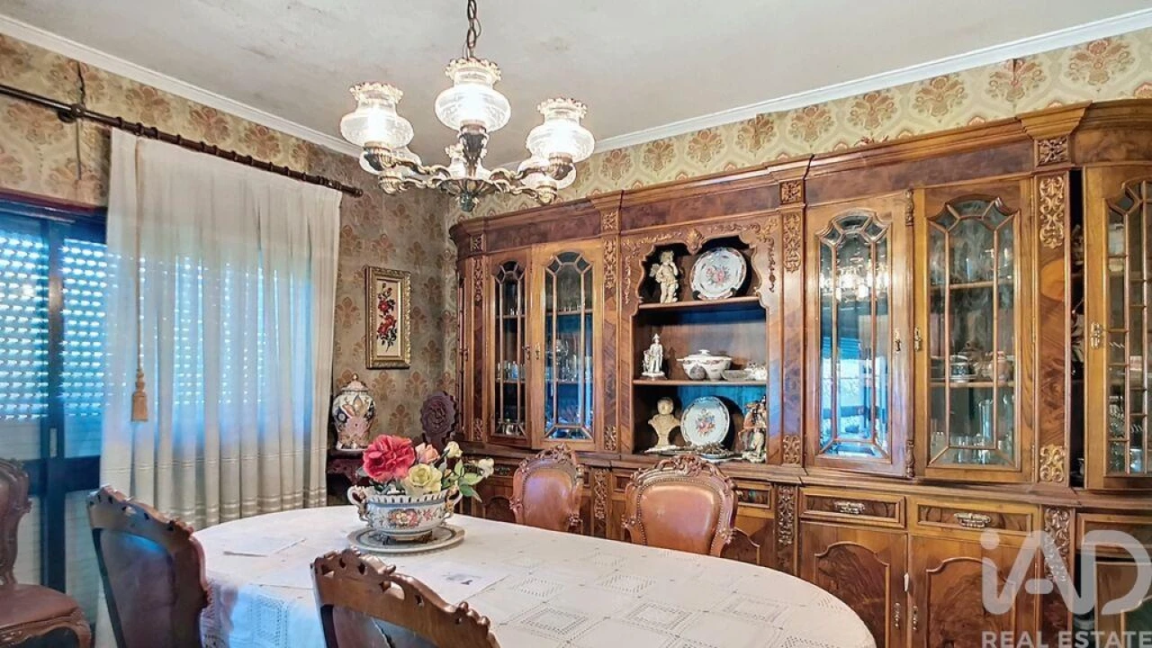 Moradia T6 para Venda em São João da Madeira Foto 9