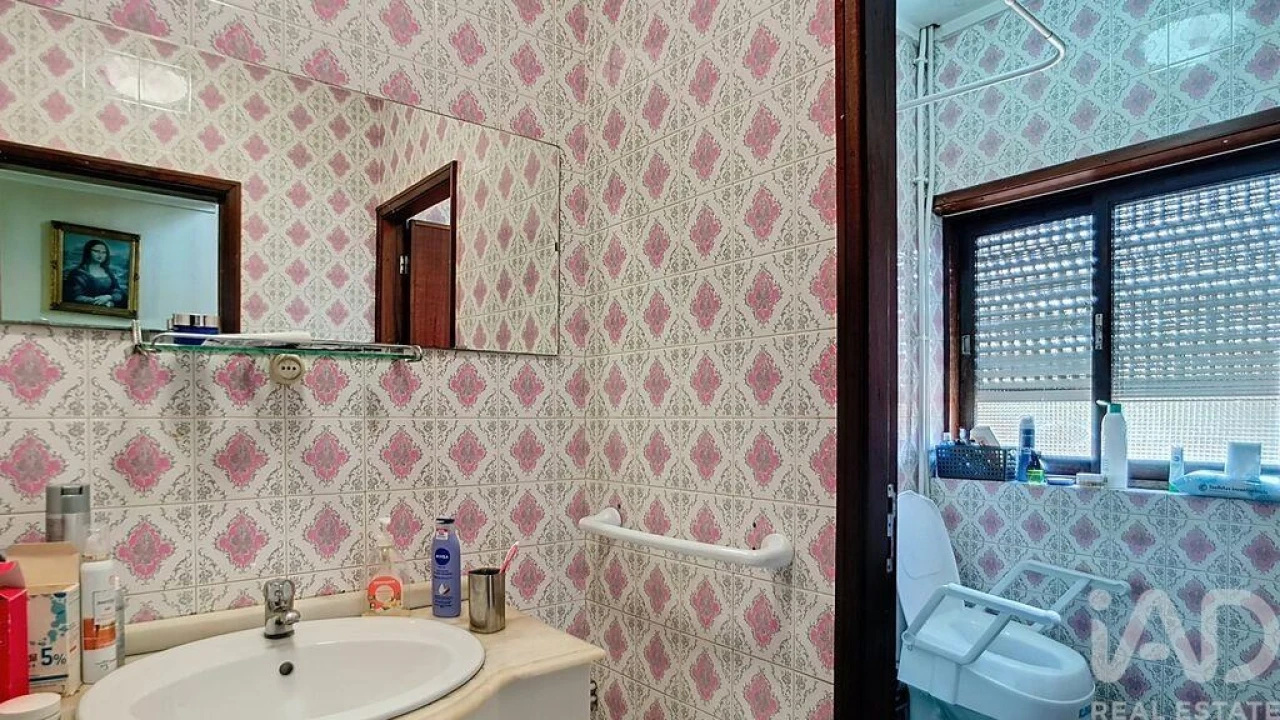 Moradia T6 para Venda em São João da Madeira Foto 14