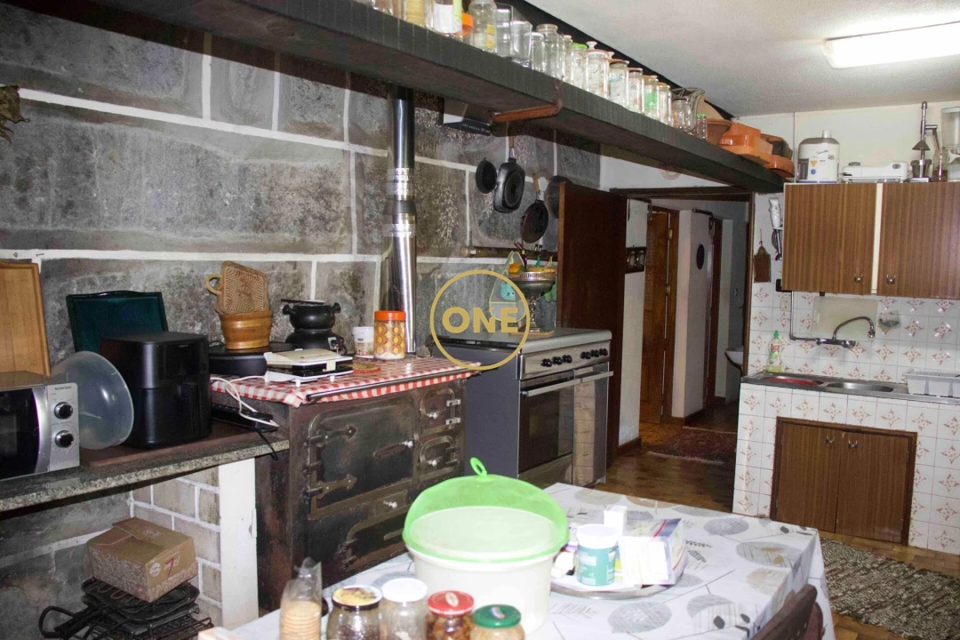 Moradia T4 para Venda em Soalhães Foto 48