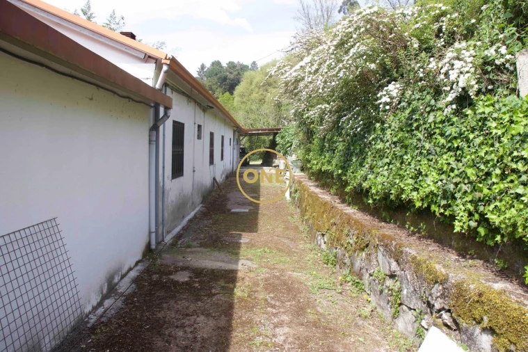 Moradia T4 para Venda em Soalhães Foto 13