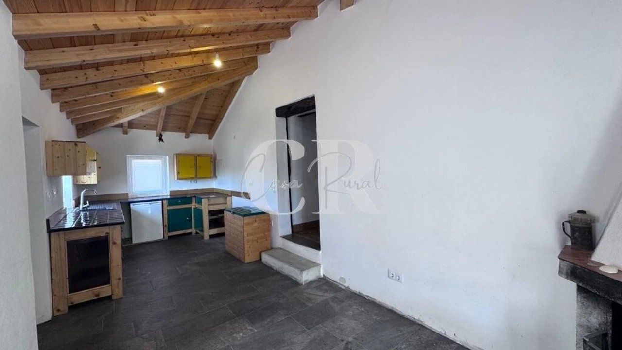 Moradia T2 para Venda em Cernache do Bonjardim, Nesperal e Palhais Foto 32