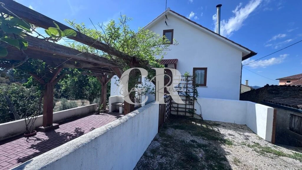 Moradia T2 para Venda em Cernache do Bonjardim, Nesperal e Palhais Foto 7