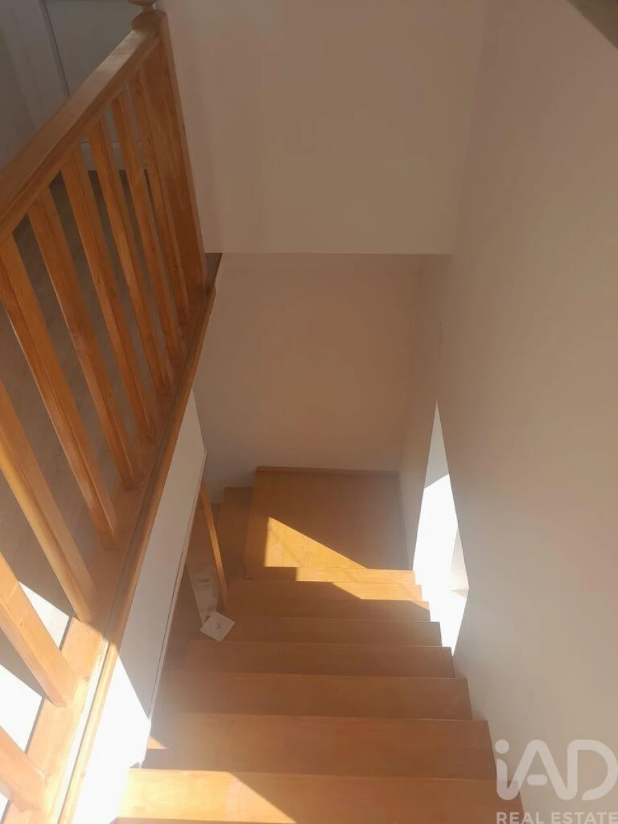 Moradia T3 para Venda em Cantar-Galo e Vila do Carvalho Foto 17