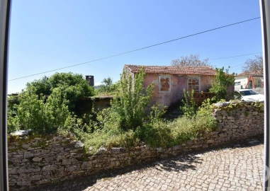 Moradia T3 para Venda em São Miguel, Santa Eufémia e Rabaçal