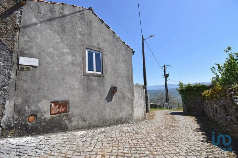 Moradia T3 para Venda em São Miguel, Santa Eufémia e Rabaçal Foto 2