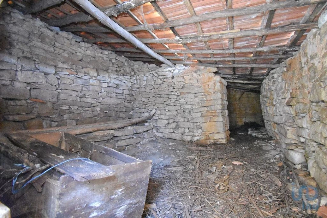 Moradia T3 para Venda em São Miguel, Santa Eufémia e Rabaçal Foto 7