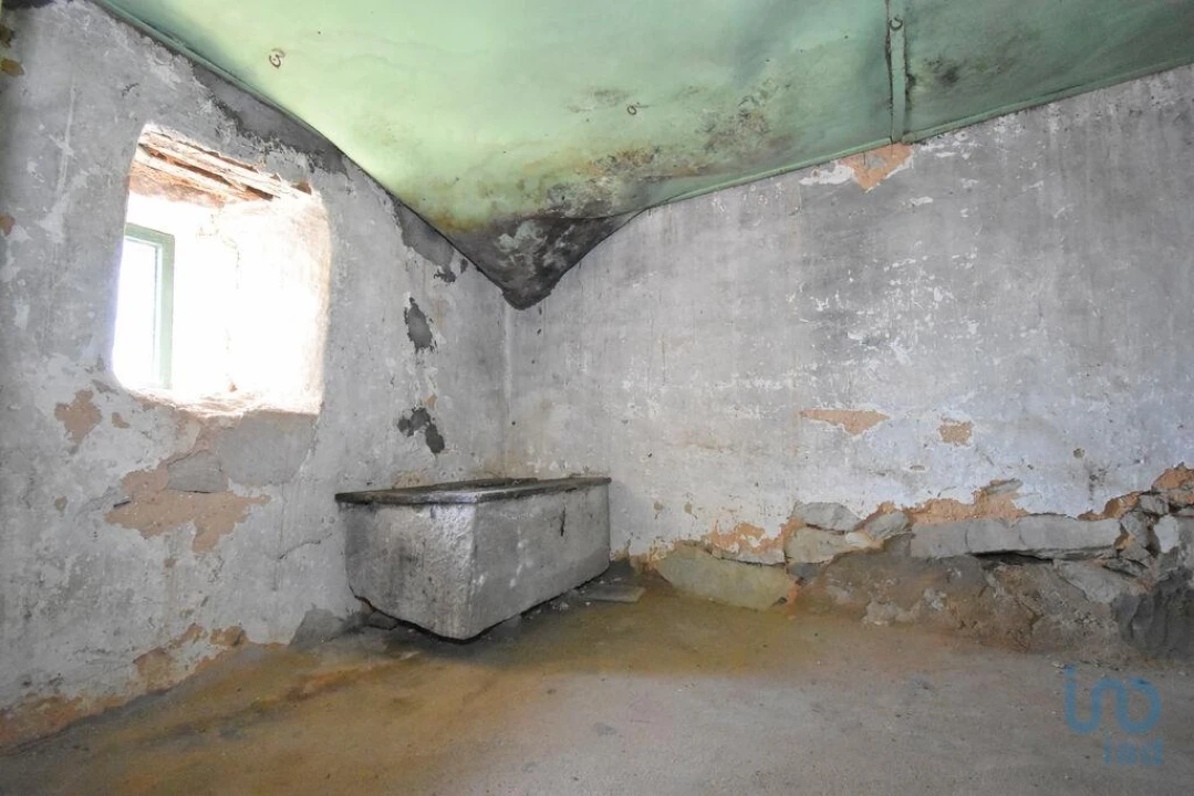 Moradia T3 para Venda em São Miguel, Santa Eufémia e Rabaçal Foto 12