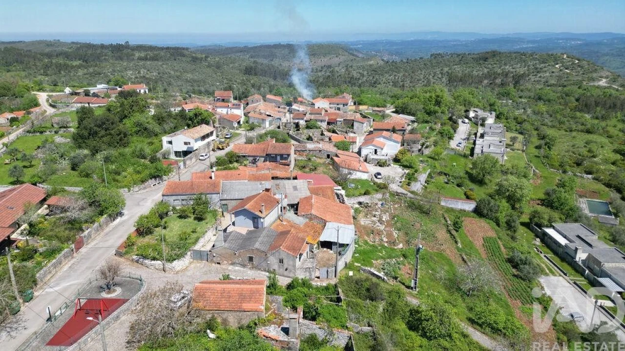 Moradia T3 para Venda em São Miguel, Santa Eufémia e Rabaçal Foto 25