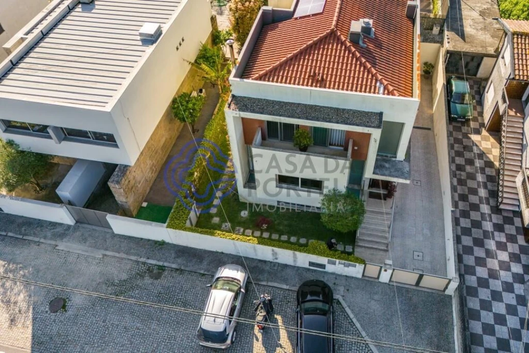 Moradia T4 para Venda em Nogueira e Silva Escura Foto 4