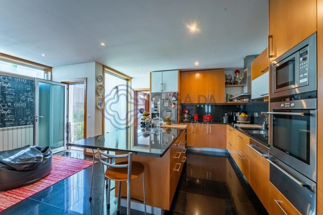 Moradia T4 para Venda em Nogueira e Silva Escura Foto 17