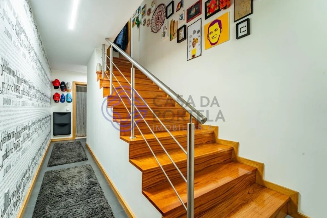 Moradia T4 para Venda em Nogueira e Silva Escura Foto 37