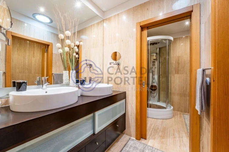 Moradia T4 para Venda em Nogueira e Silva Escura Foto 33