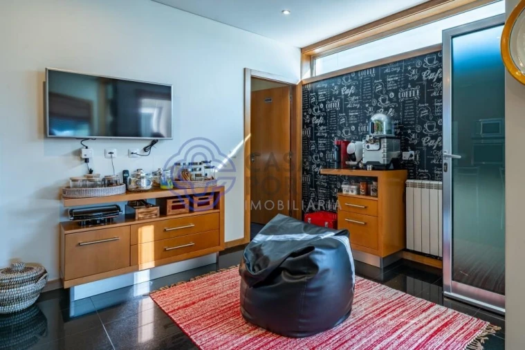 Moradia T4 para Venda em Nogueira e Silva Escura Foto 18