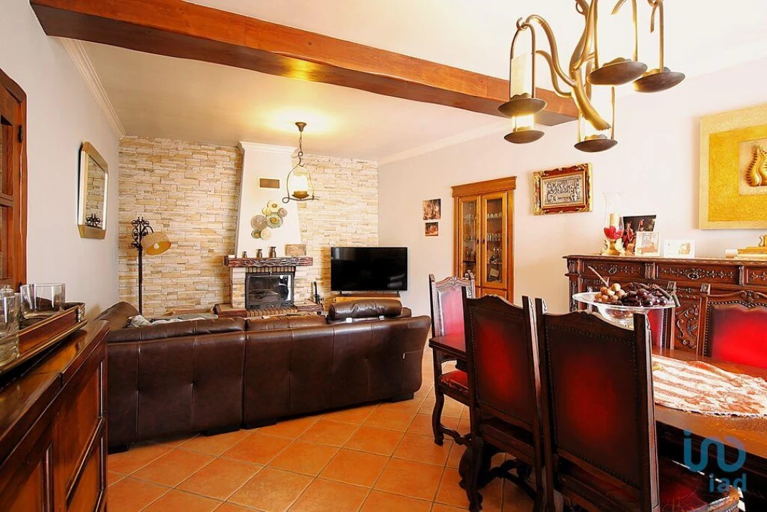 Moradia T4 para Venda em Borba (São Bartolomeu) Foto 2