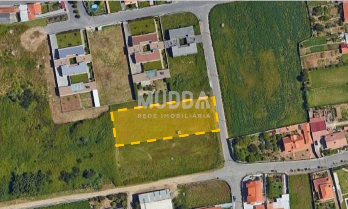 Terreno para Venda em Esmoriz Foto 1