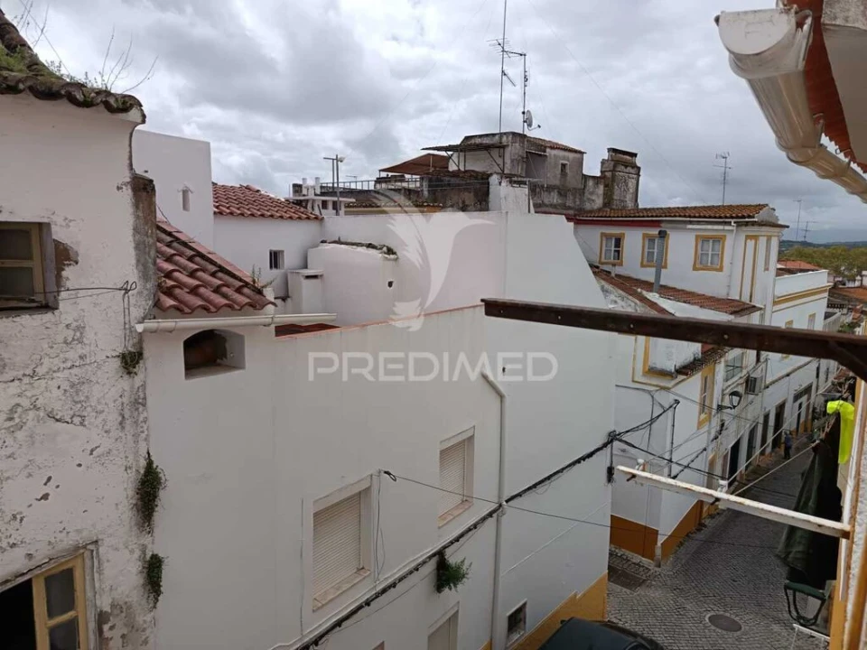 Moradia T3 para Venda em Assunção, Ajuda, Salvador e Santo Ildefonso Foto 12