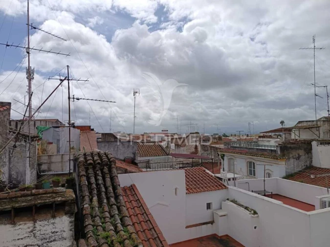 Moradia T3 para Venda em Assunção, Ajuda, Salvador e Santo Ildefonso Foto 18