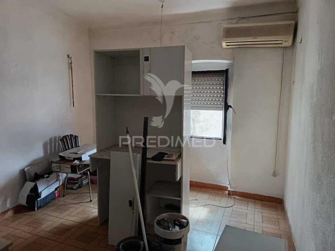 Moradia T3 para Venda em Assunção, Ajuda, Salvador e Santo Ildefonso Foto 10